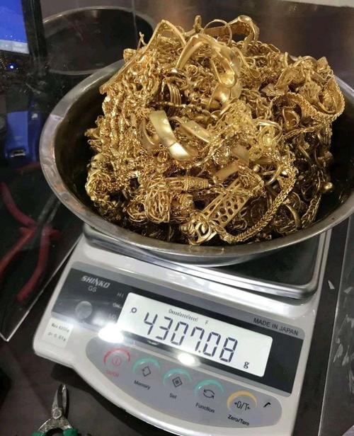 唐官屯周生生黄金手镯回收及周生生黄金首饰回收——唐官屯回收行业的领导者